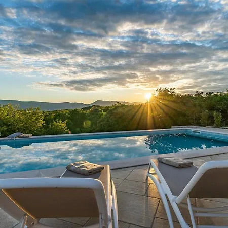 Beautiful Casa Materossa * Vrh (Krk)
